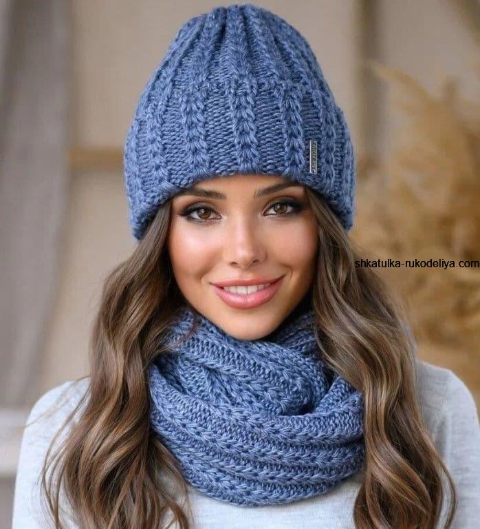 Комплект из шапки и шарф спицами