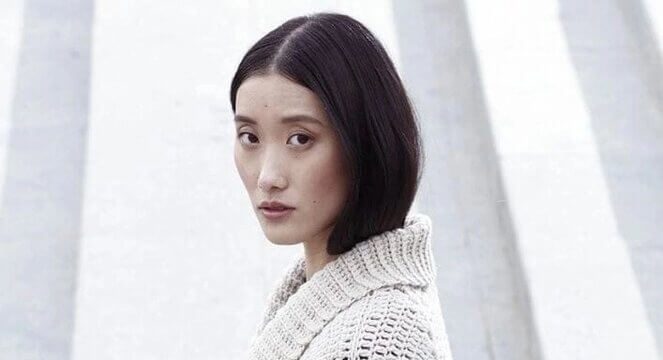 Вязаное пальто крючком с описанием