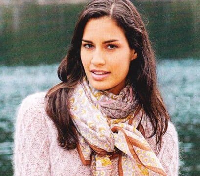 Сукня з мохера спицями