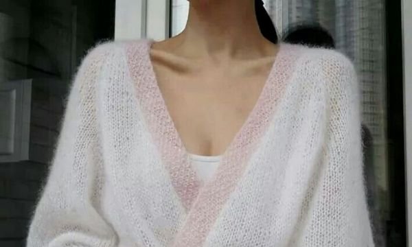 Повітряний мохеровий кардиган