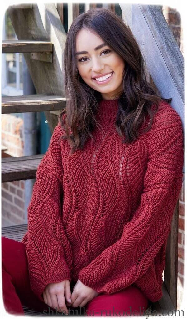 Красивий жіночий пуловер спицями