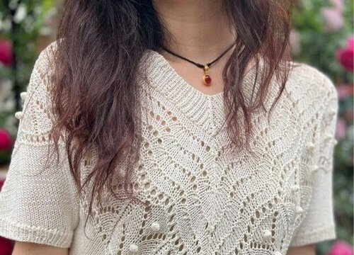 Кофточки спицями для жінок