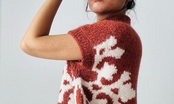 Топ для літа із жаккардовим візерунком