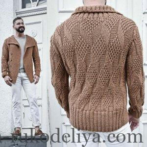 Чоловічий кардиган з широкою планкою спицями