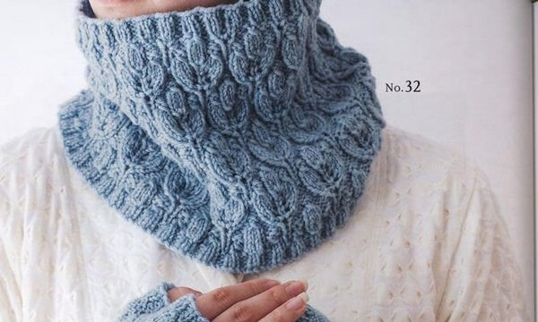 Стильний комплект спицями