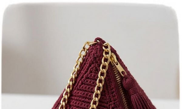 Сумка гачком із мотивів трикутник